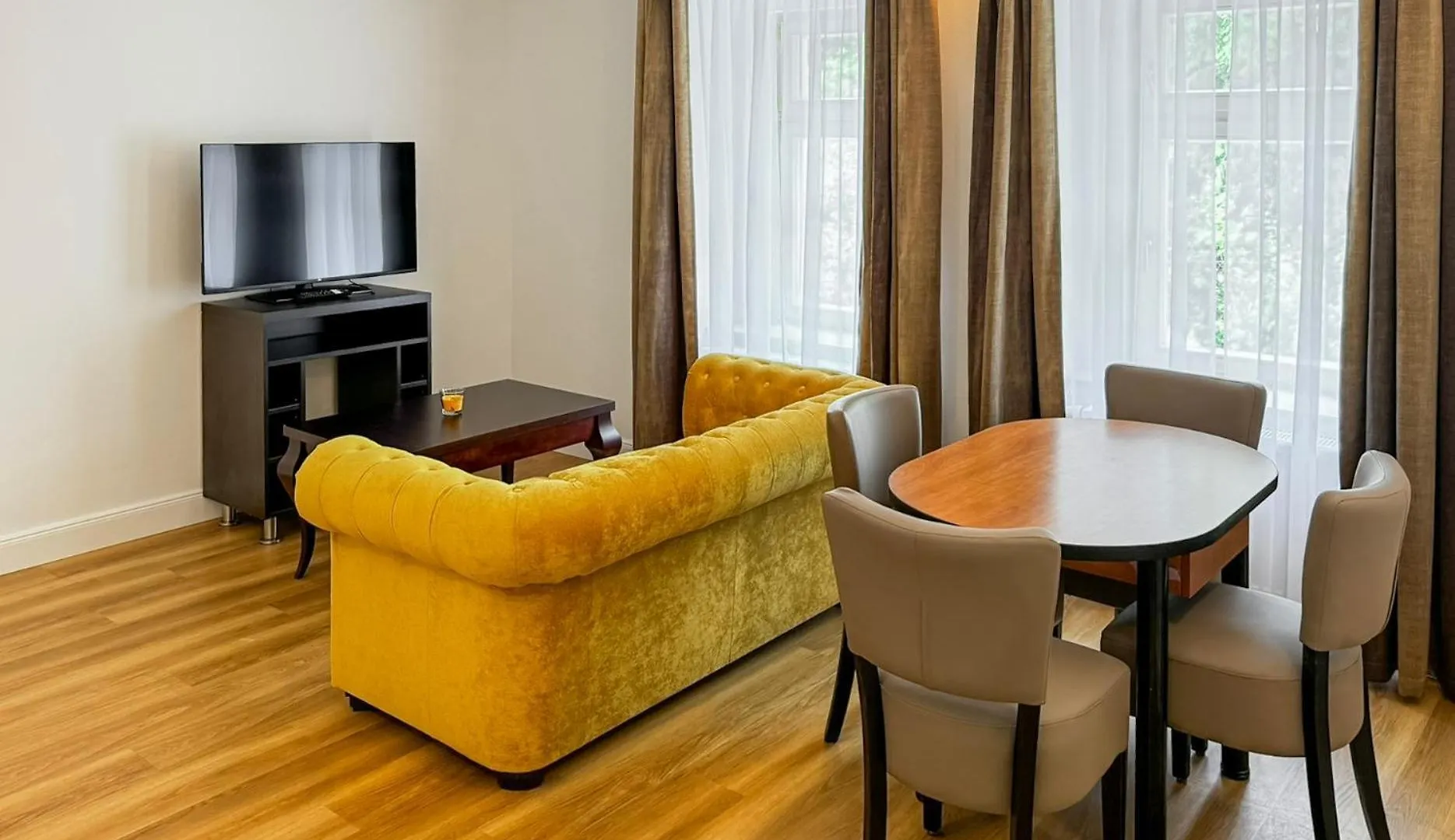 Residence Le Theatre 마리안스케 라즈네 체코